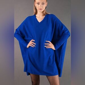 Kate Hewko One Size Blue VNeck Sweater